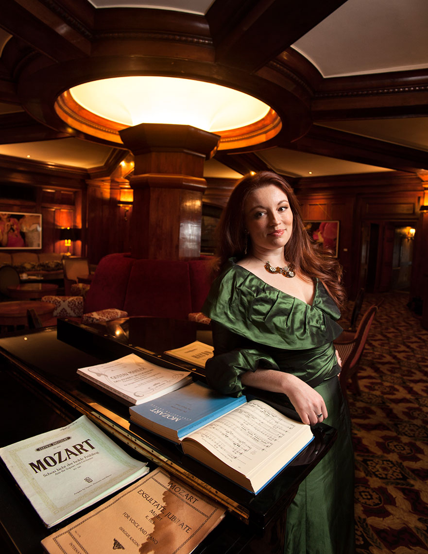 Sarah Davis, Vocalist, Musician photography, Magazine photography, Seattle Photographers, Business photography, trade magazine photography, corporate, editorial, advertising photography, headshot photography, executive portrait photography Rick Dahms_Seattle